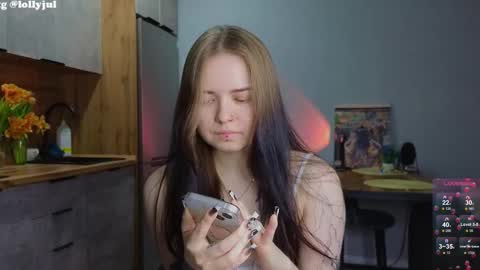 Snapshot of julidropp chatting on March 12, 2025, 8:20 pm julidropp online show from March 12, 2025, 8:20 pm