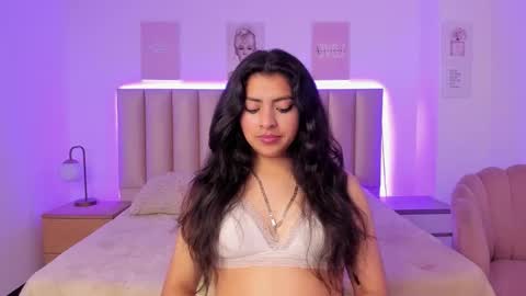 julie_devani online show from December 20, 2025, 10:28 pm