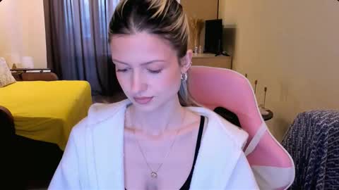 Julie online show from February 10, 2026, 4:38 am