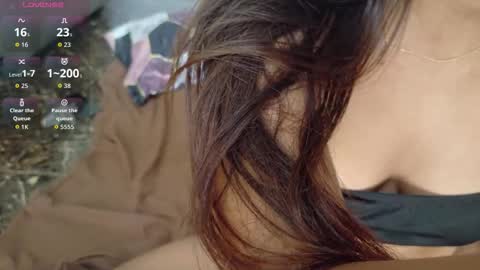 Snapshot of julie_vixen chatting on November 12, 2025, 11:47 pm julie_vixen online show from November 12, 2025, 11:47 pm