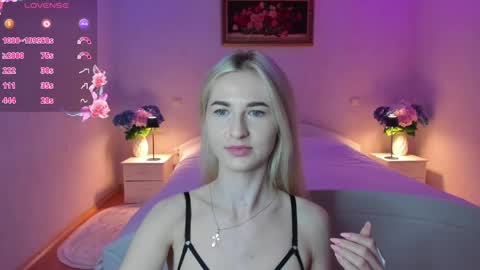 julieblazex online show from June 4, 2026, 9:10 pm