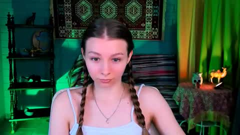 juliedaniel online show from December 2, 2025, 4:18 am