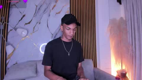 Julien online show from March 8, 2026, 12:31 pm