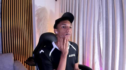 Julien online show from March 22, 2026, 11:13 am