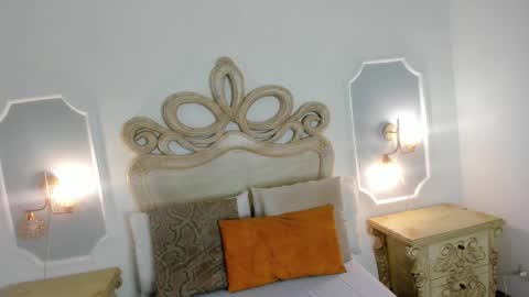 julieta_91 online show from February 27, 2026, 8:09 pm