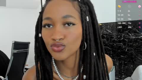 Juli online show from December 7, 2024, 5:31 pm