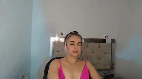 julieta__fox_ online show from February 8, 2025, 10:18 am