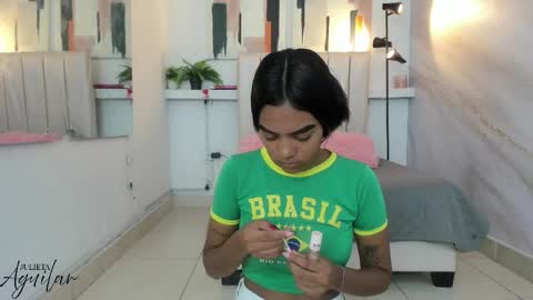 Juli online show from November 20, 2025, 8:19 pm