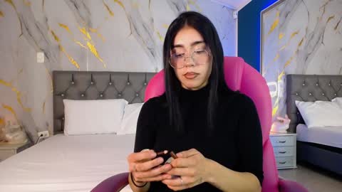 Julieta online show from February 4, 2025, 3:44 am