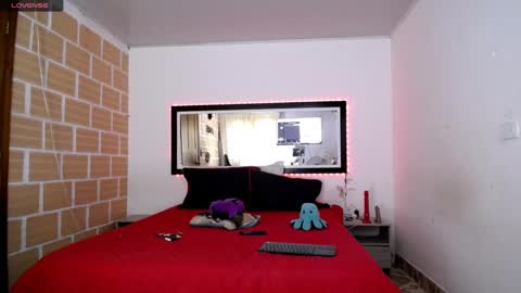 Snapshot of julieta_rodriguez chatting on September 20, 2025, 2:18 pm Julieta Rodriguez online show from September 20, 2025, 2:18 pm