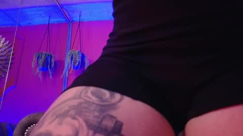  Julieta  online show from February 4, 2026, 12:00 pm