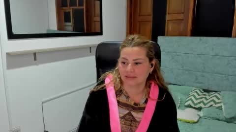 julieta_star69 online show from January 19, 2026, 12:03 am