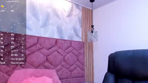 Julieta  online show from June 10, 2026, 1:21 pm