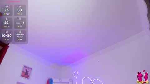 julietabomgv online show from November 7, 2025, 8:14 am