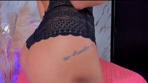 Julieth Gomez online show from January 13, 2026, 3:01 am