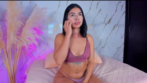 Julieth Gomez online show from February 19, 2026, 1:12 am