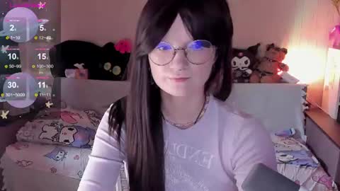 Snapshot of julietfowler chatting on June 22, 2026, 4:53 am Juli online show from June 22, 2026, 4:53 am