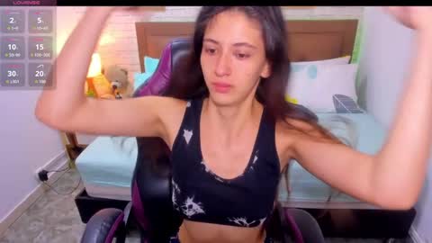 Julieth  online show from September 21, 2025, 1:57 pm