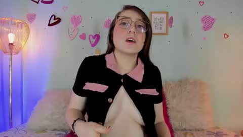 Snapshot of julietha_bianco_ chatting on February 13, 2025, 6:48 pm Julietha online show from February 13, 2025, 6:48 pm