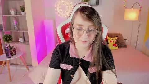 Snapshot of julietha_bianco_ chatting on March 3, 2025, 3:31 pm Julietha online show from March 3, 2025, 3:31 pm