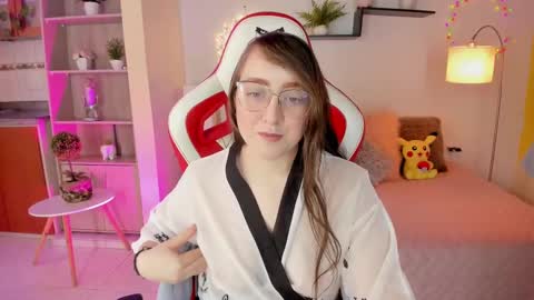 Snapshot of julietha_bianco_ chatting on March 6, 2025, 1:35 pm Julietha online show from March 6, 2025, 1:35 pm