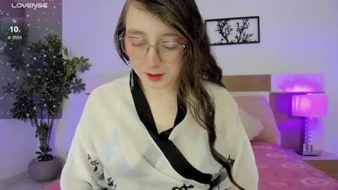Snapshot of julietha_bianco_ chatting on September 24, 2025, 2:20 pm Julietha online show from September 24, 2025, 2:20 pm