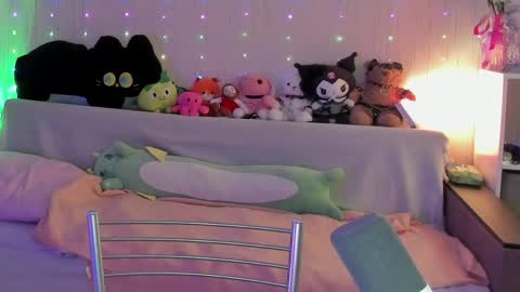 julifisher online show from June 8, 2026, 3:29 am