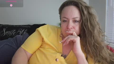 Juli Monroe online show from April 6, 2026, 1:36 am
