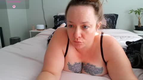 Juli Monroe online show from April 16, 2026, 3:13 pm