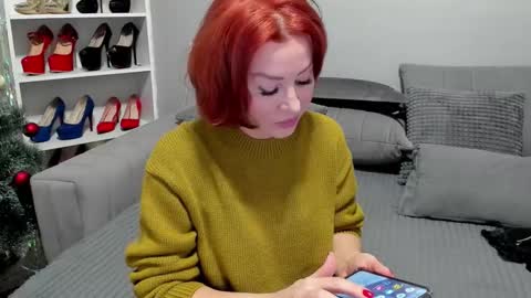 jullia_moor online show from January 7, 2026, 12:57 am