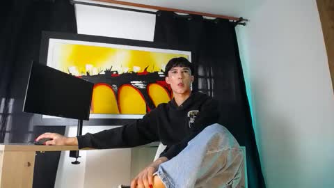 jullian online show from March 3, 2026, 7:53 pm