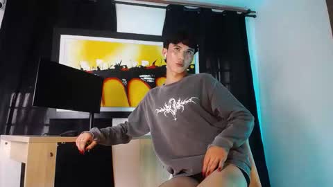 jullian online show from March 6, 2026, 7:32 pm