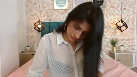 Julietha  online show from February 19, 2025, 8:10 pm