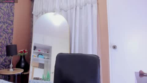 july_quinzel online show from March 31, 2026, 3:30 am