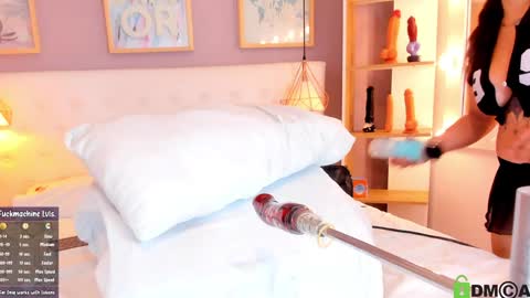  Juliana  online show from January 9, 2025, 8:22 pm