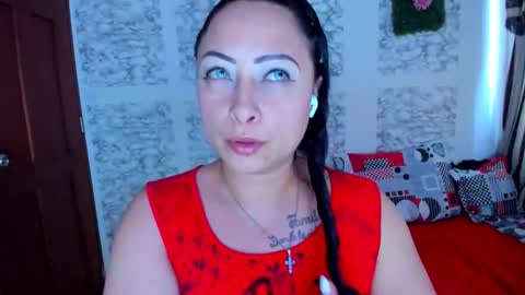 juliana online show from March 15, 2026, 9:21 pm