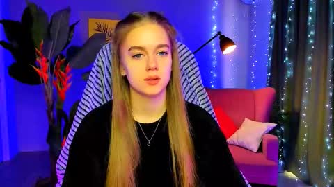 Snapshot of junewoods chatting on February 5, 2026, 7:13 am junewoods online show from February 5, 2026, 7:13 am