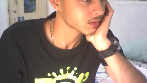 junior6661997martinezortiz online show from February 22, 2026, 2:02 am