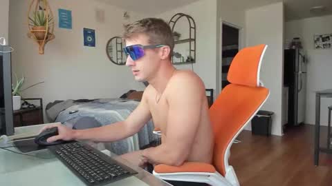 Snapshot of juniormadison69 chatting on October 21, 2025, 4:19 pm Junior Madison online show from October 21, 2025, 4:19 pm