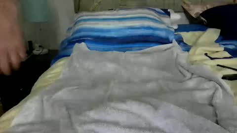 juniorpro642 online show from April 8, 2026, 11:16 pm