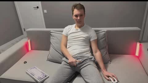 Snapshot of junkii_bae chatting on February 6, 2026, 2:16 am TeddyAndAlex online show from February 6, 2026, 2:16 am