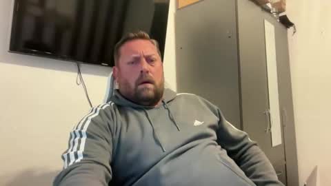 Snapshot of junky345 chatting on September 14, 2025, 4:17 pm Junky online show from September 14, 2025, 4:17 pm