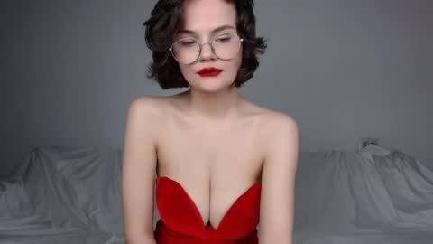 Snapshot of junnewers chatting on December 29, 2024, 7:32 pm JunneWers online show from December 29, 2024, 7:32 pm