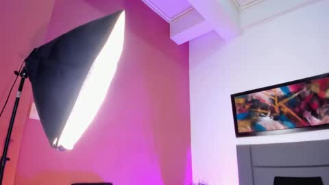 Jupiter Fox online show from March 8, 2025, 6:43 am