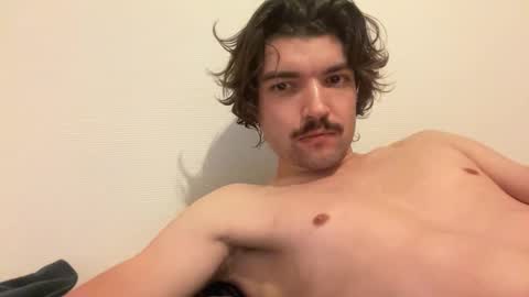 just_a_guy_with_a_big_cock online show from January 5, 2026, 9:29 pm