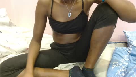 Snapshot of just_ebonee chatting on February 24, 2026, 5:05 am just ebonee online show from February 24, 2026, 5:05 am