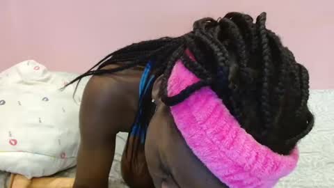 Snapshot of just_ebonee chatting on February 28, 2026, 10:05 am just ebonee online show from February 28, 2026, 10:05 am