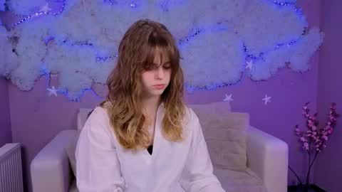 just_hannaa online show from April 26, 2026, 7:11 pm