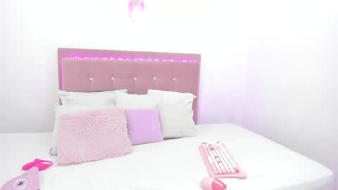  Isa y Luci  online show from March 6, 2025, 12:54 am