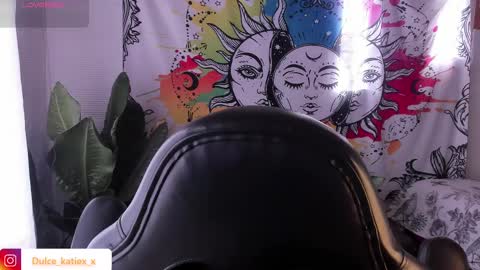 Snapshot of just_katiex chatting on February 18, 2025, 9:09 pm Sofia online show from February 18, 2025, 9:09 pm